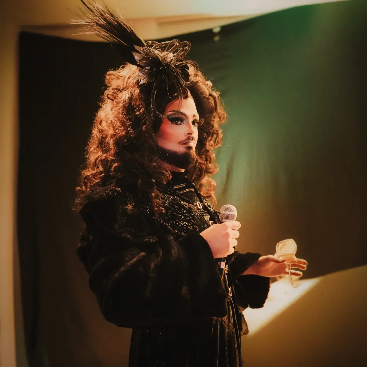 Spectacle drag queen Aquarii proposé parmi les animations